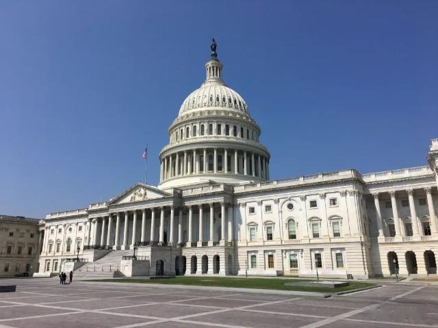 美国将提出了一项法案，这项法案将限制现任总统使用核武器的权利，并禁止该国总统未经