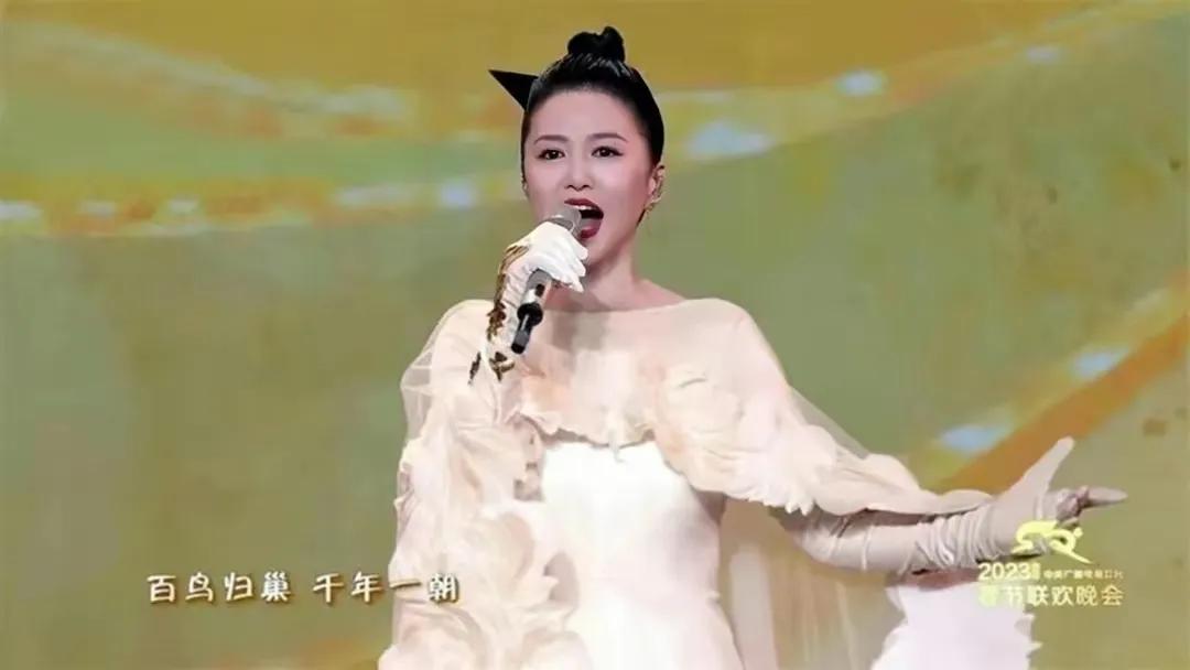 歌手谭维维：我这辈子最正确的决定，就是为演员丈夫生孩子

哈哈哈 一看到他俩我就
