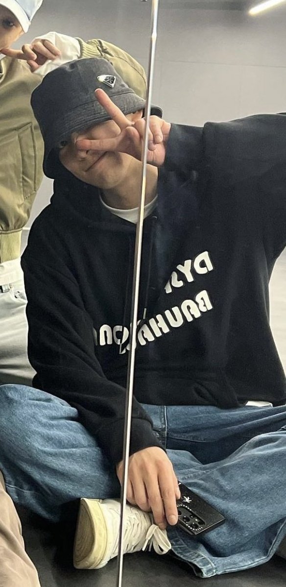 #朴灿烈[超话]# 📷 ​​​