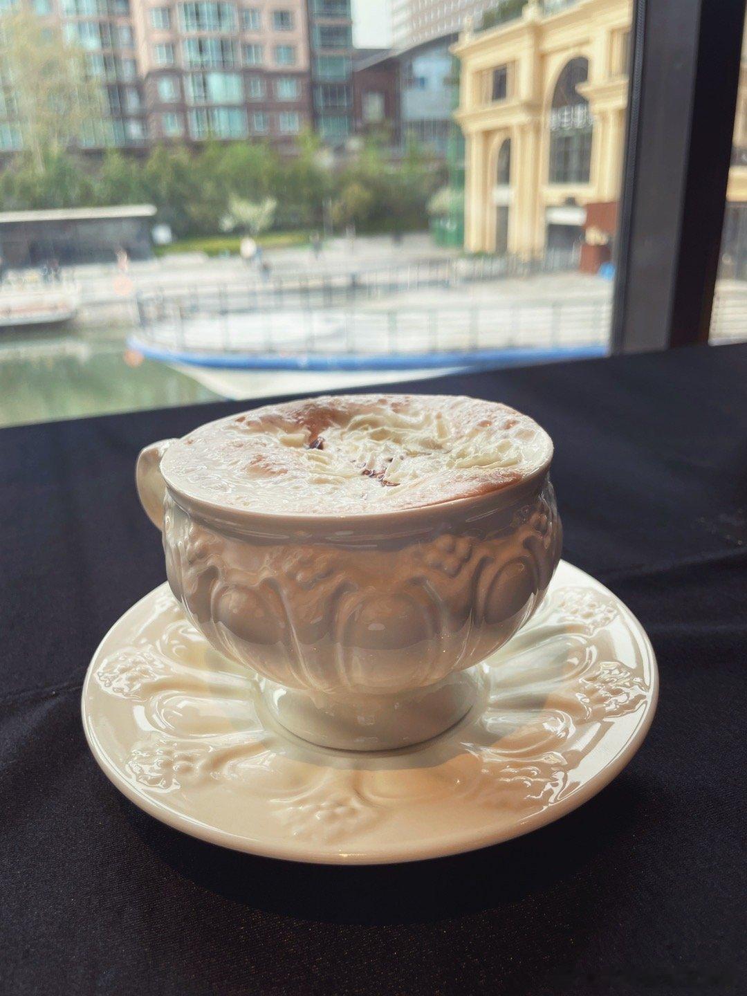 #减脂可以吃任何东西# 减脂的时候，能做到吃8分饱就停，那么连冰淇淋都可以吃哦！