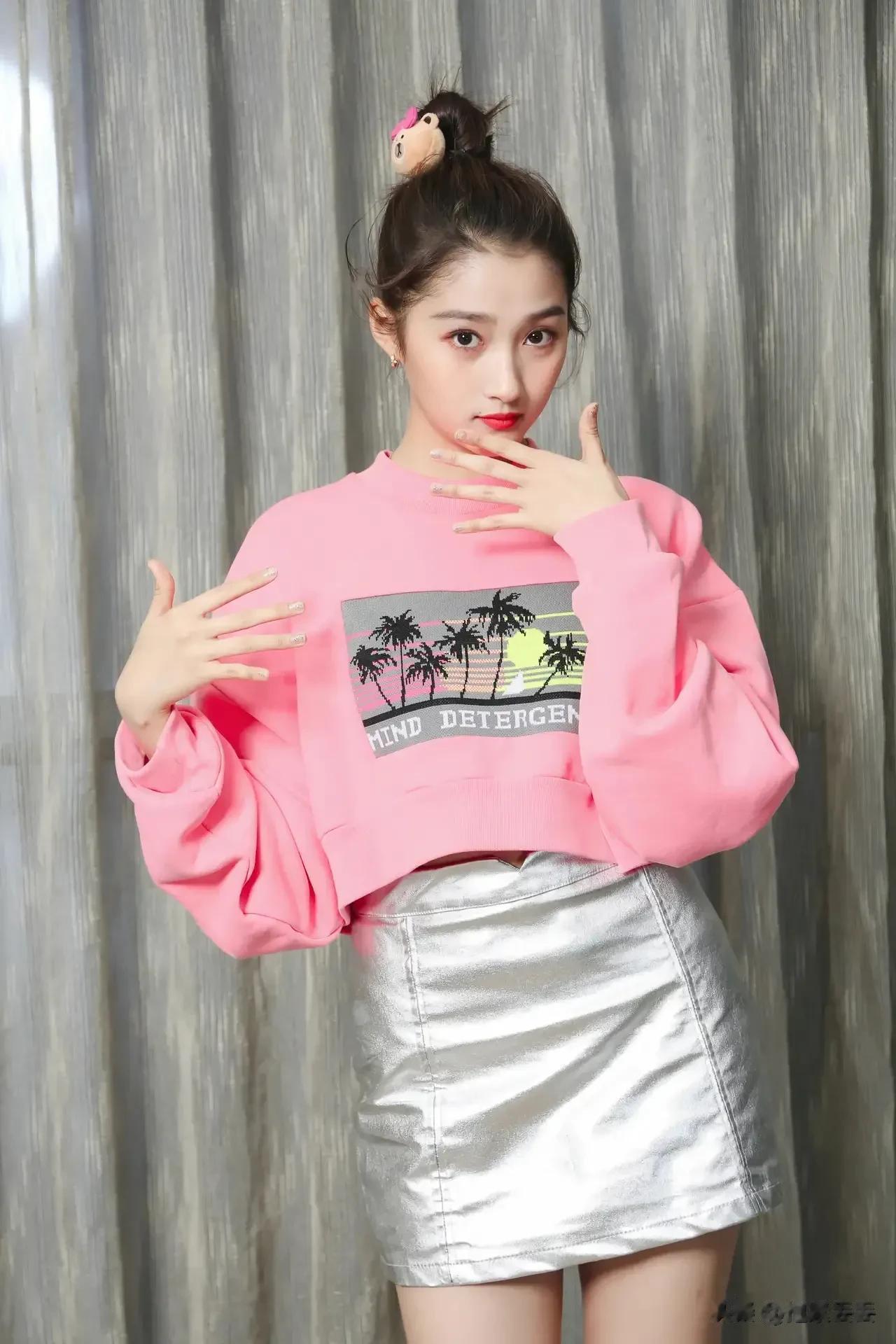 美女图集～第720期 | 关晓