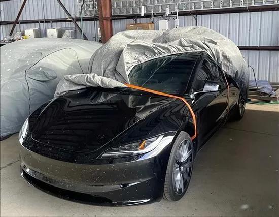 特斯拉Model 3实车图，新车内部代号为“highland
