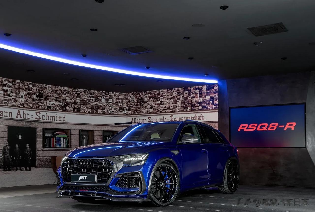 改装商ABT升级奥迪RSQ8案例：命名为RSQ8-R，全球限量125台。采用圣马