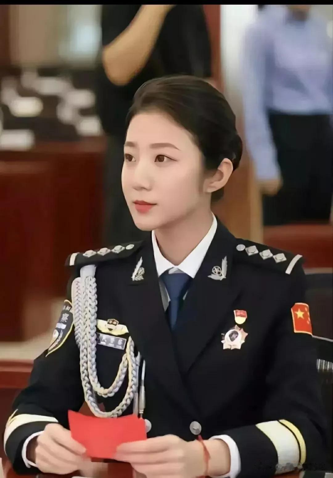 人生在世，如同花落，轻风一吹，
