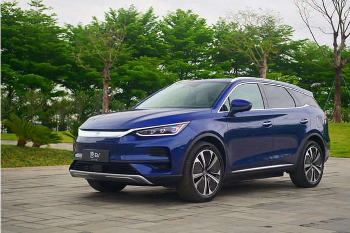 如果是作为家用，2022款 600KM 尊享型最值得推荐，虽然续航里程只有600