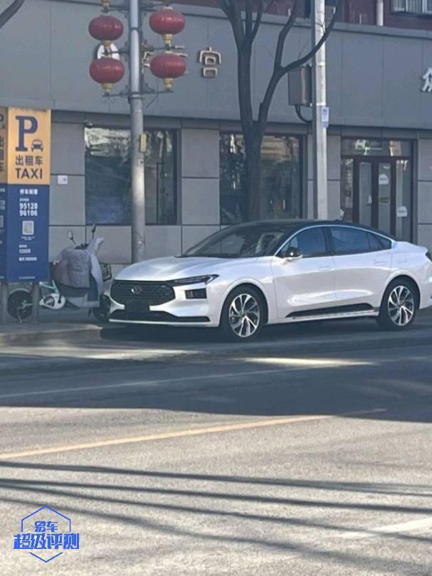 对面这辆车是什么车，是我的菜。

对面这辆车是什么车，是我的菜，真心不错！每天推