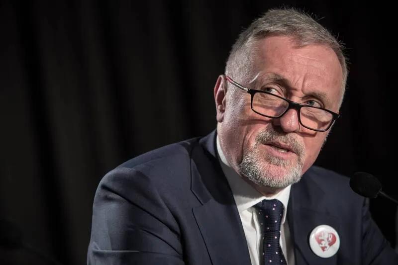 捷克再踩台海红线，前总理叫嚣“台湾永远不会是中国的”？
为期两天的捷克总统选举第