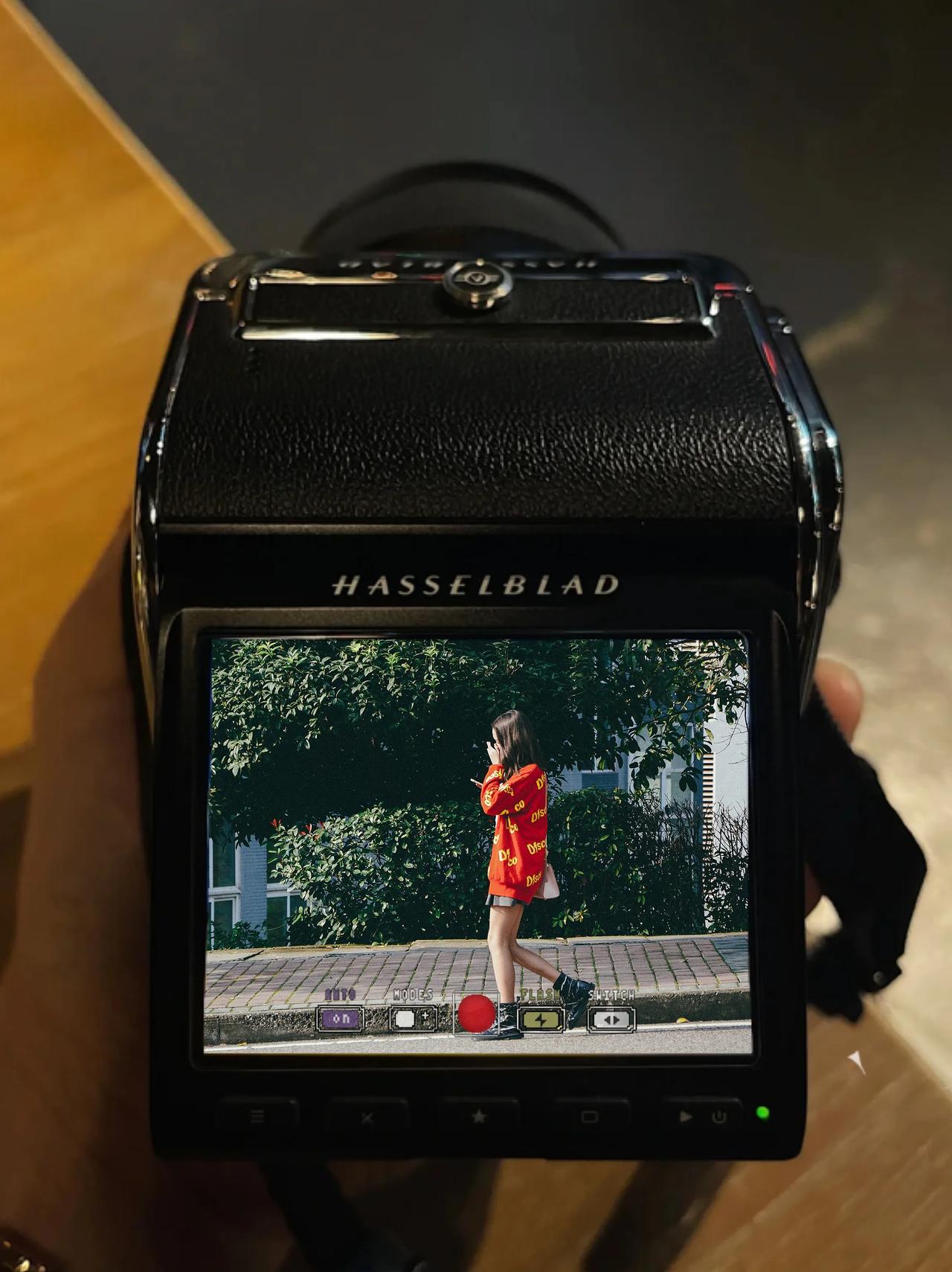 这是我见过[吐舌][吐舌][吐舌]
最清晰的相机显示屏