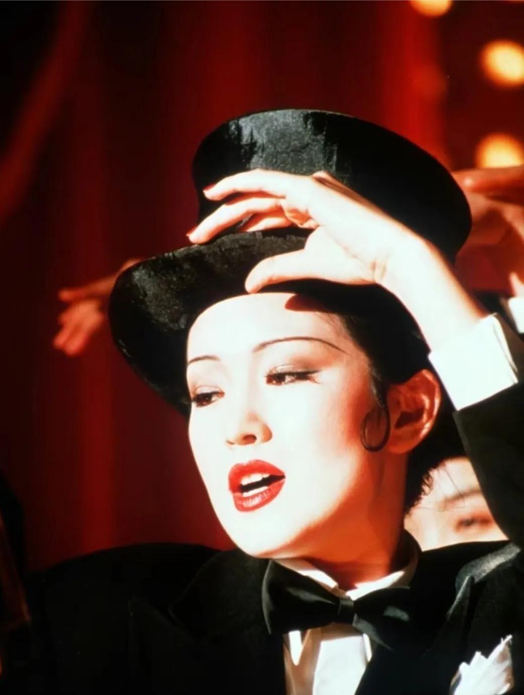 张艺谋选女主角的眼光越来越差了，真是越老越离谱了，如果不是老谋子口味变了，那就一