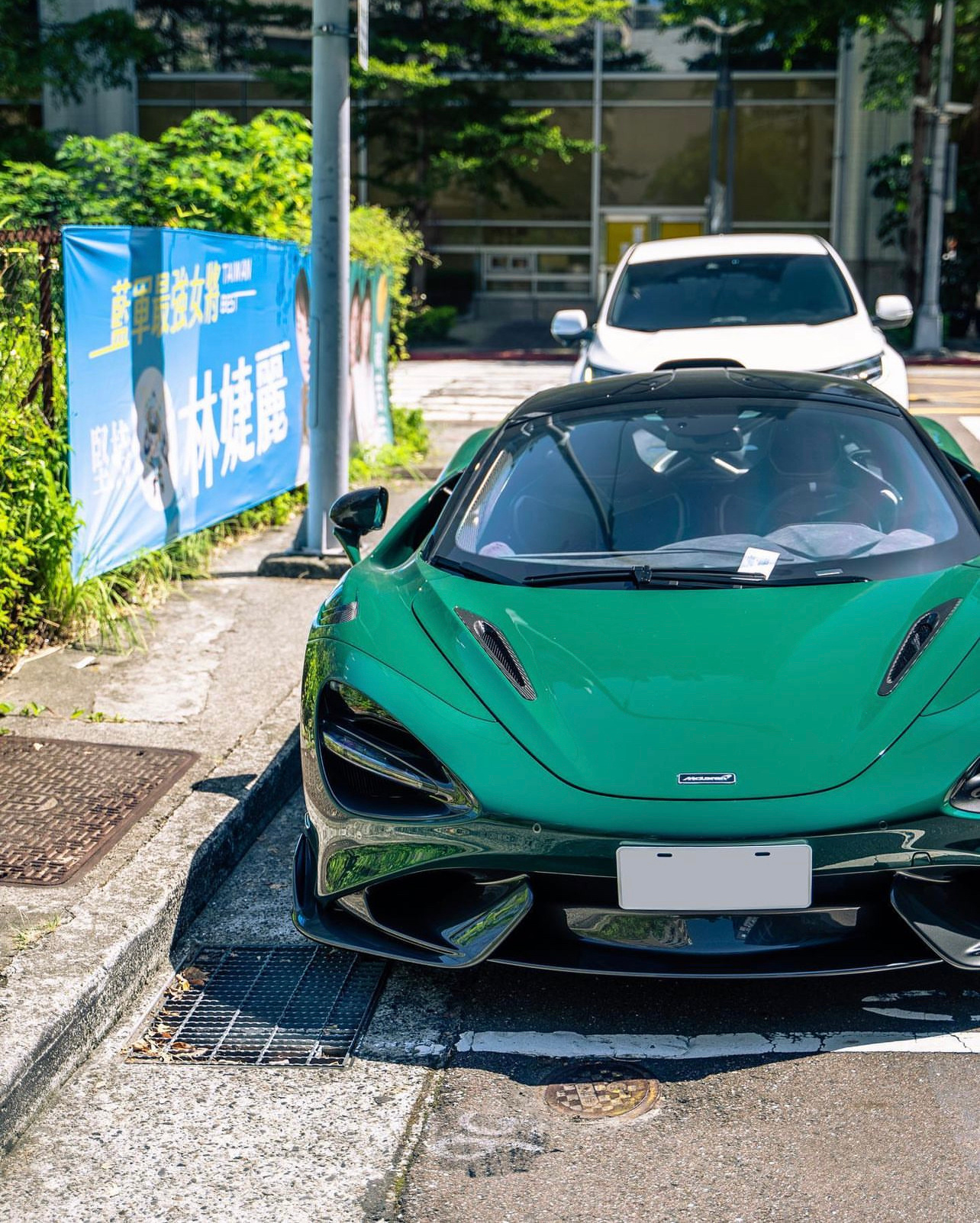 McLaren 765LT｜BritishRacingGreen💚viccho