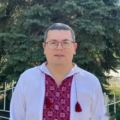 乌克兰议会外交政策委员会主席：“中国对台湾并无合法主权”。
我完全支持俄罗斯！
