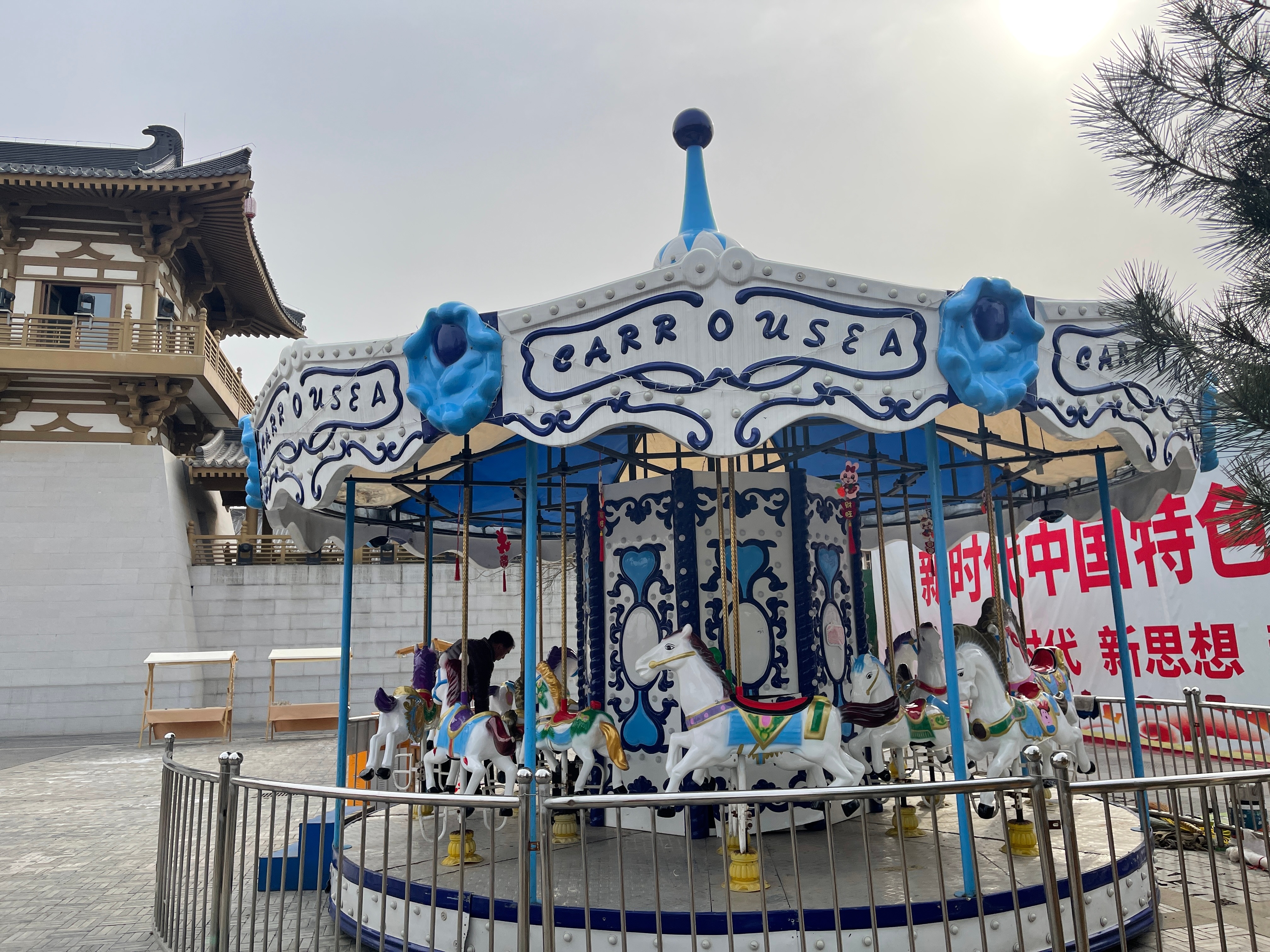 我以为龙门石窟是历史沧桑感的一