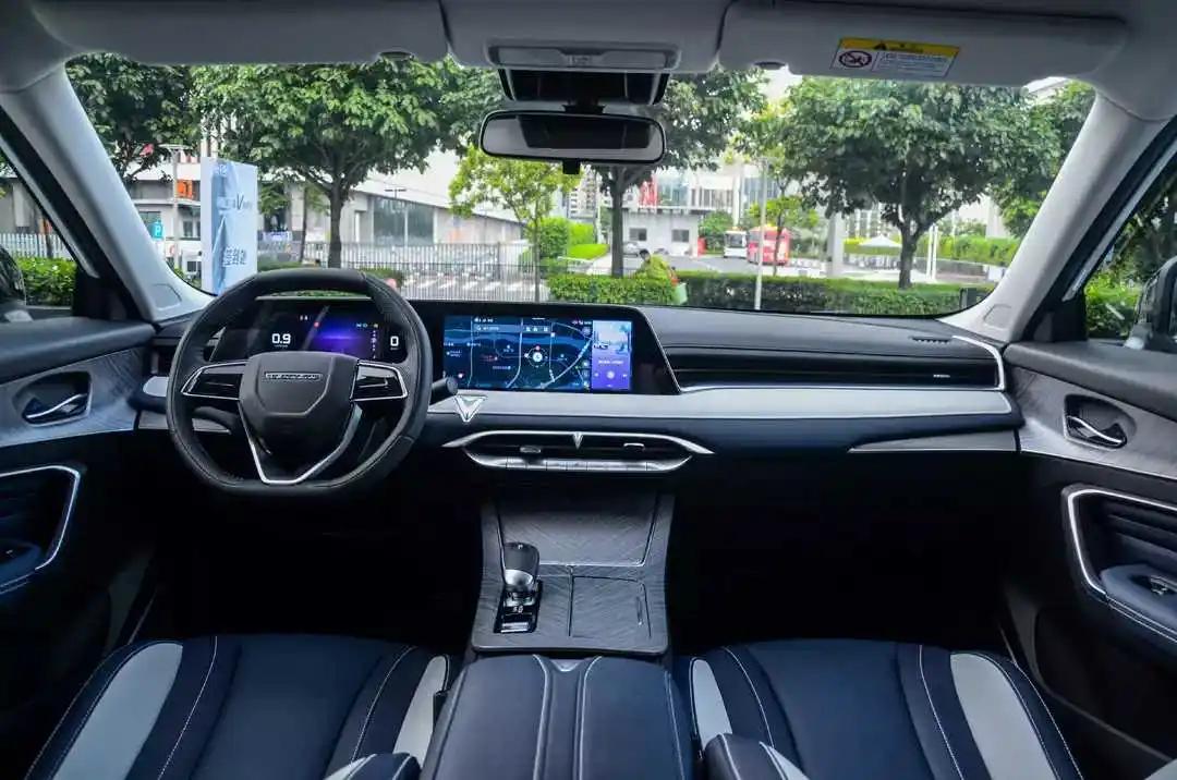 十来万提的启辰大V，配色高级很耐脏，表显油耗低至7.3L

2022年3月份，我