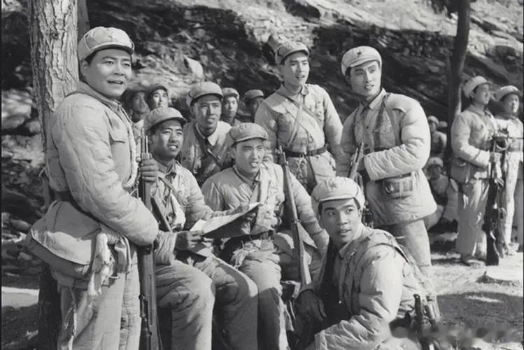 《南征北战》是我国电影历史上不可多得的优秀电影，故事讲述的是从1947年初开始的
