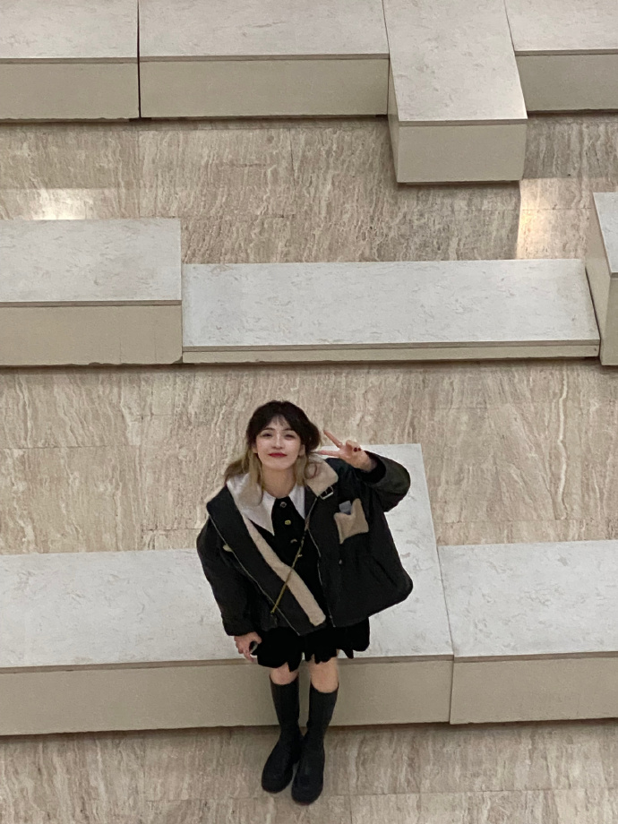  我偏要做这傲于高墙的凌霄花。 ​​​