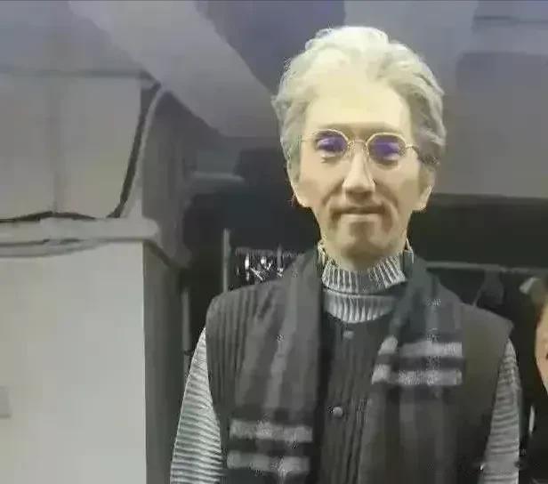 我的天，当年温润如玉，长着一张娃娃脸的林志炫，怎么成了这副模样了？

林志炫这个