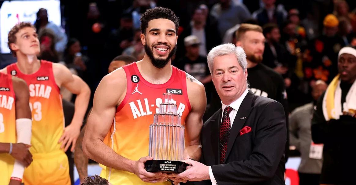 NBA全明星周末，字母哥队184-175詹姆斯队！
塔图姆(字母哥队，AMVP)