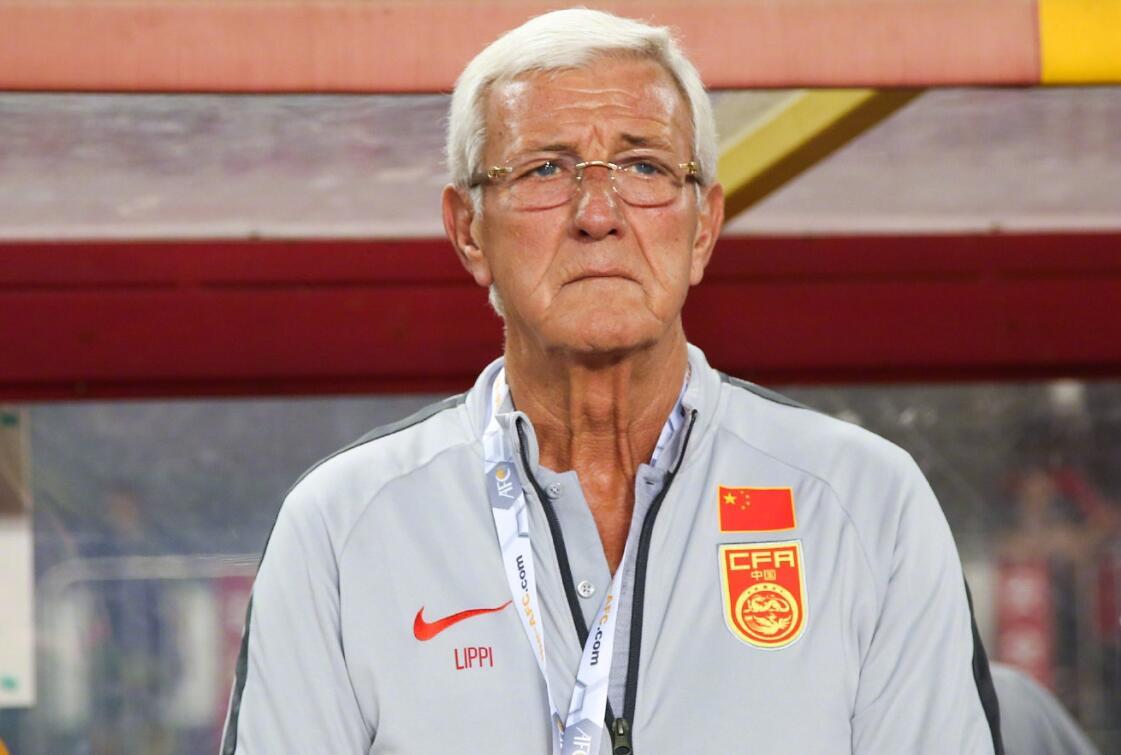 中国男足新帅一直不到位，影响未来中国足球崛起！黄强歪谈体育认为，现在中国足球已经