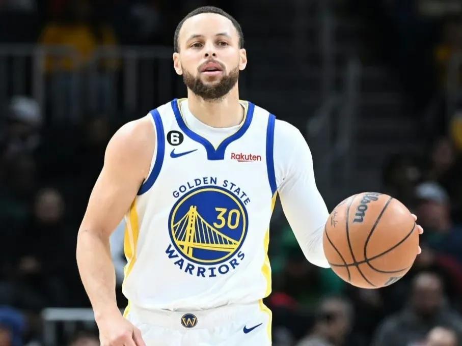 勇士客场十连败有多无奈？库里汤神合计12次失误

NBA常规赛，勇士以119比1