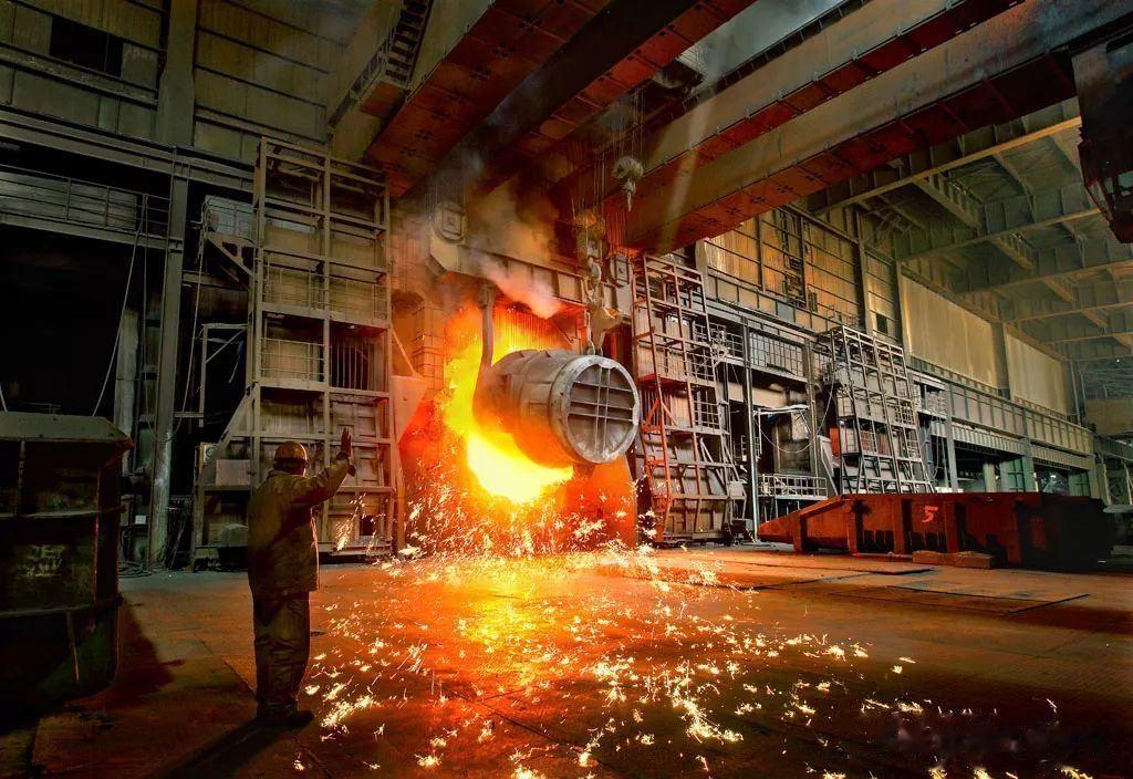 2022年，中国粗钢产量下降2.1%，但在全球占据的份额却提升至55.3%



