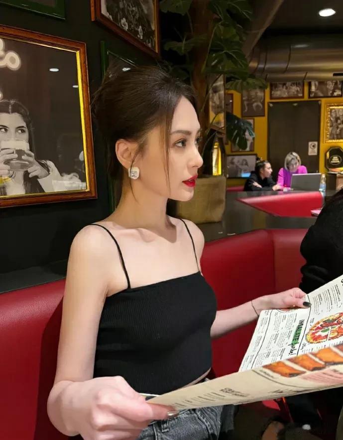著名女巨星阿娇会和沪上皇秦奋在一起吗？我们都知道秦奋是有名的上海富二代，他一向都