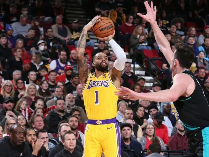 拉塞尔盛赞詹眉 哈姆谈湖人首发

NBA全明星赛已经落幕，接下来各支NBA球队将