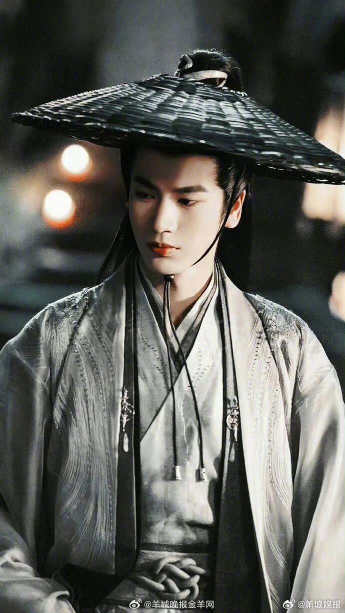 【古风系男神造型大盘点，你最pick哪位】一念入诡境，一眼即封神自带神秘感的志怪