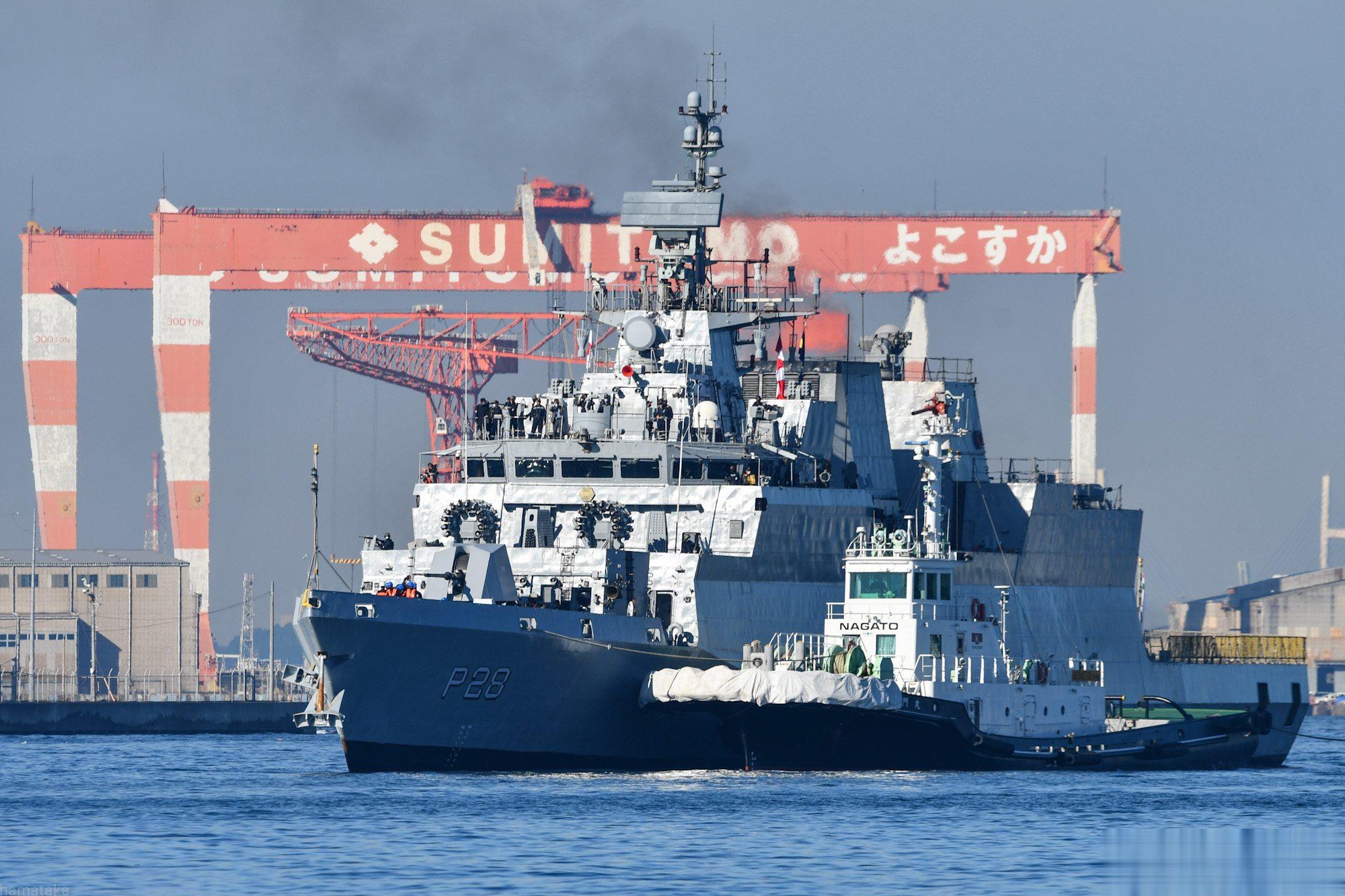 出现在三菱工厂前的印度“”卡莫尔塔”级轻型反潜护卫舰#武器装备[超话]##海军[