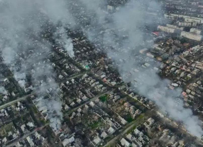 战局突变！普京签征兵令，泽连斯基态度变了：若打不赢或接受和谈

来源:海峡快讯
