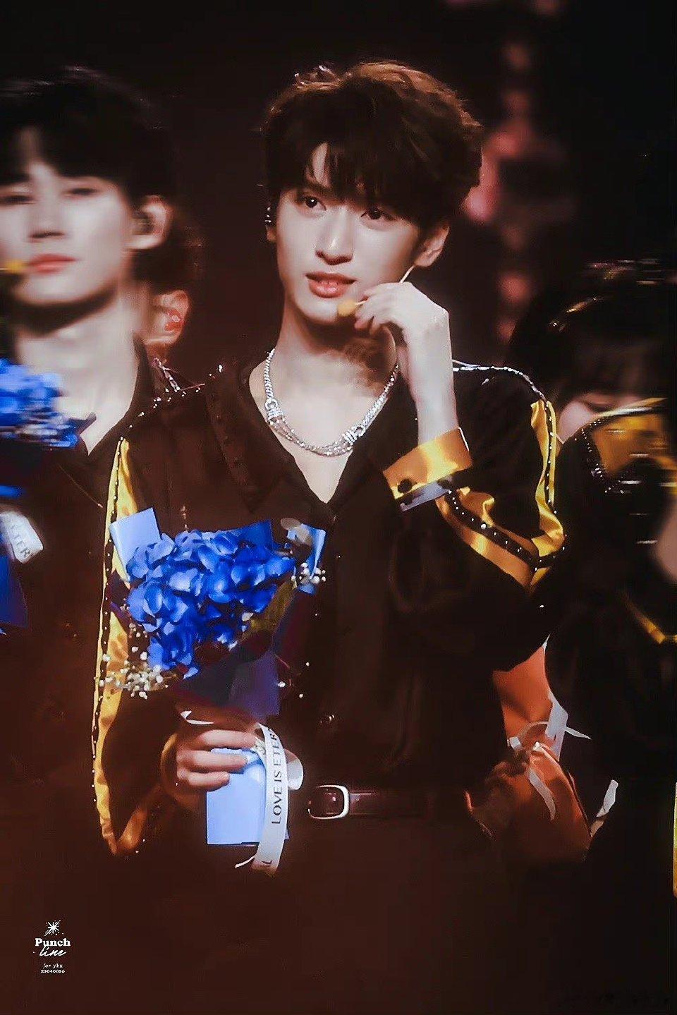 #严浩翔[超话]#🦁 #张真