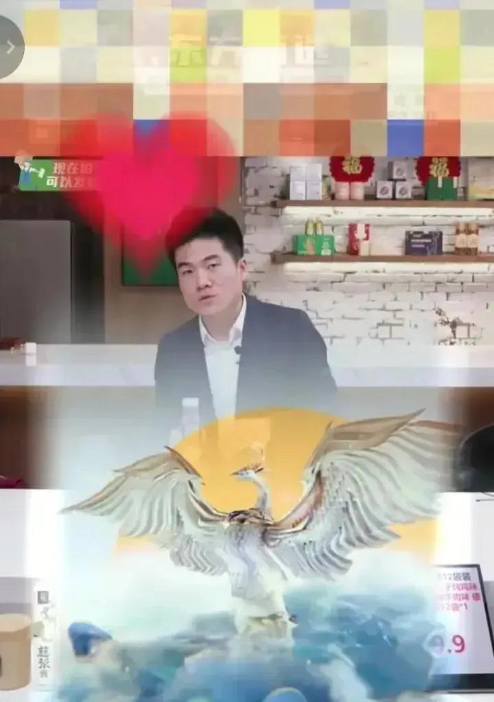 丈母娘送董宇辉大礼物“凤凰来仪”，价值高达3万！

昨天东方甄选，董宇辉回来拉磨