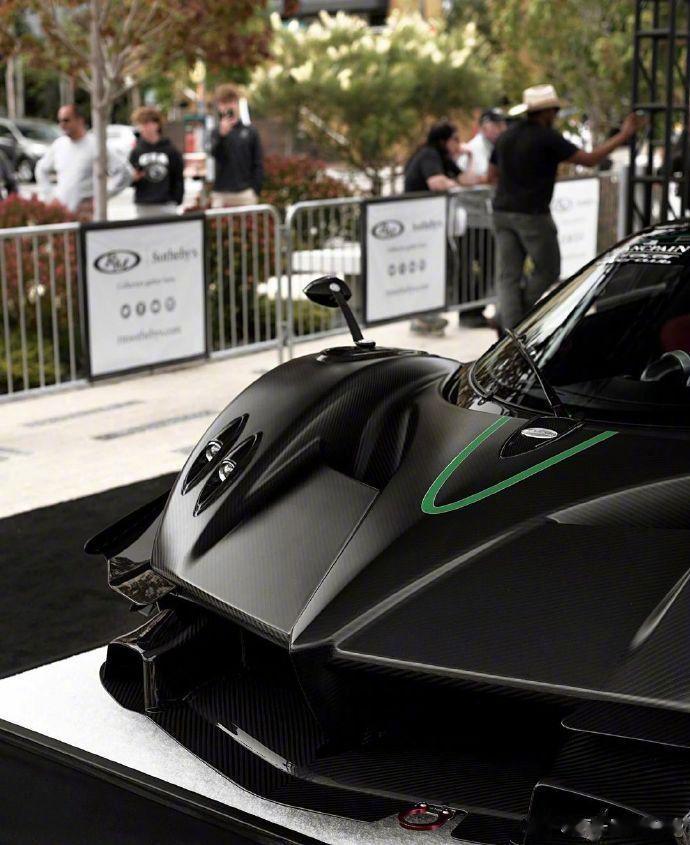 经典车之2010年帕加尼Pagani Zonda R Evolution！ ​​