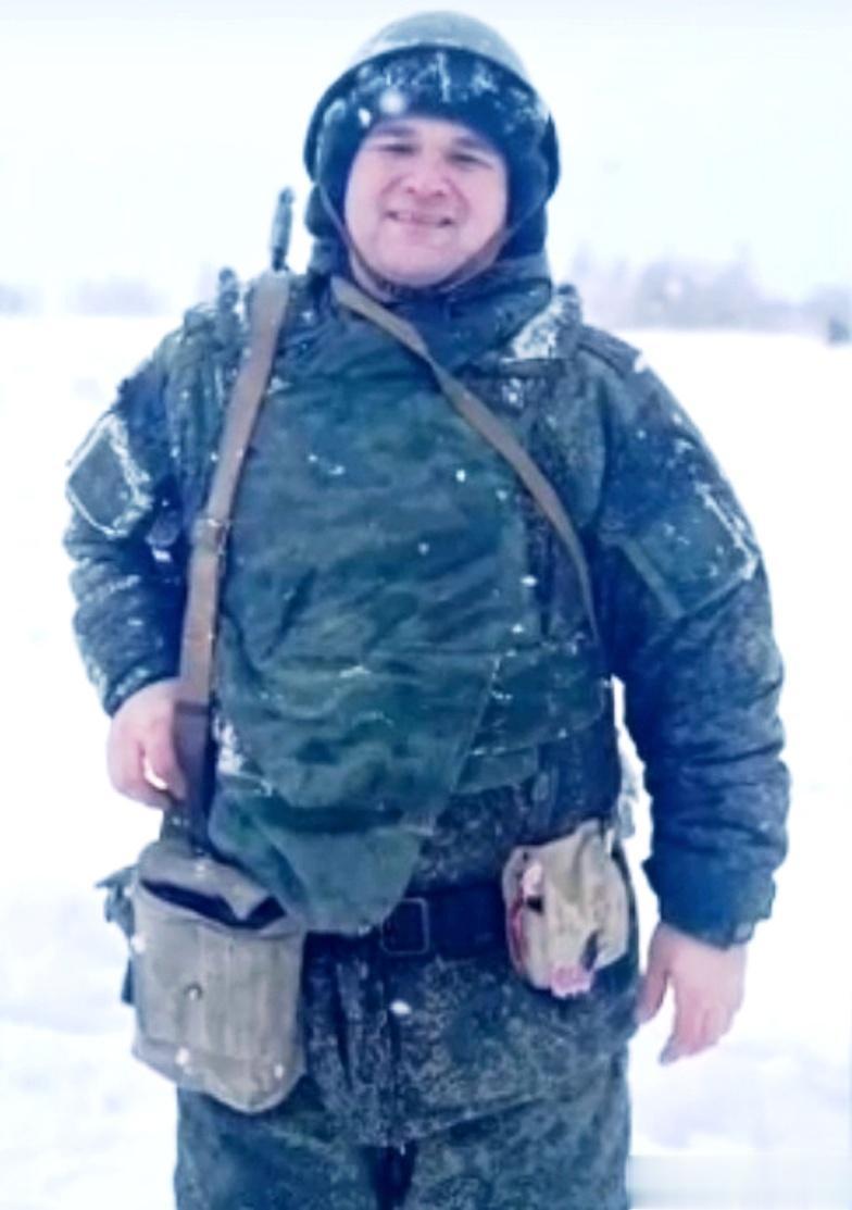 浴血奋战的俄罗斯伤兵，阻挡乌军行进路
2022年3月，依然是寒冷的一天。这是乌克