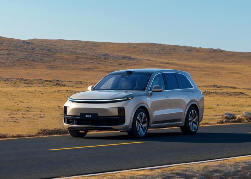 8122辆！理想L8拿到2月中大型SUV上 险 量冠军！根据中汽数据解读，月中大