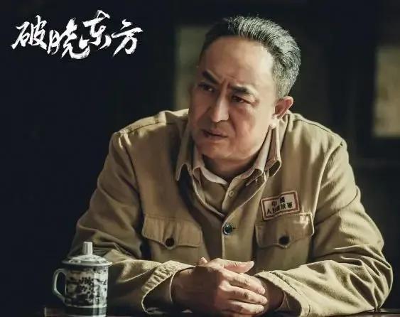 张嘉益演砸了

张嘉益是这几年活跃在电视屏幕的实力派演员，特别是在《悬崖》《白鹿