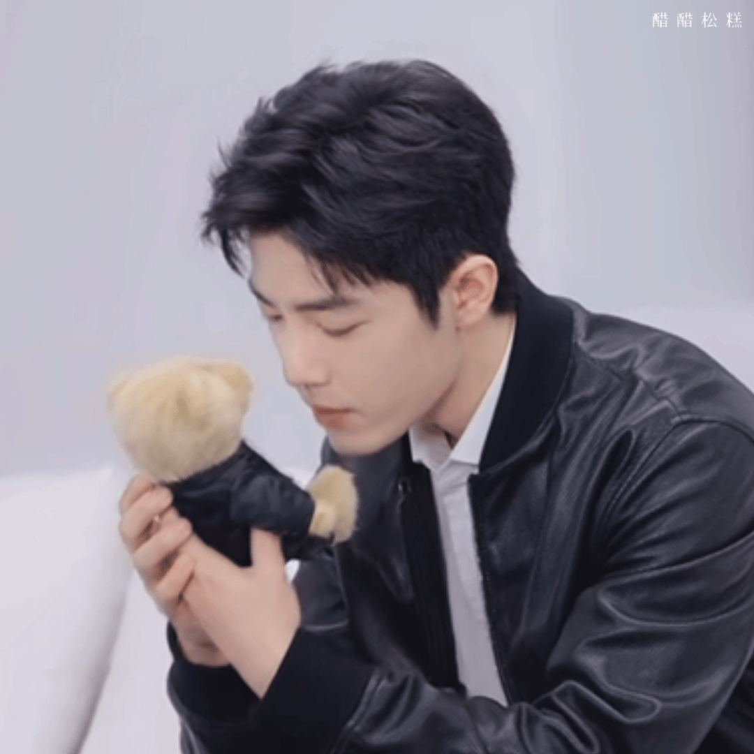 #陪肖战走花路# 晚安安🌙[