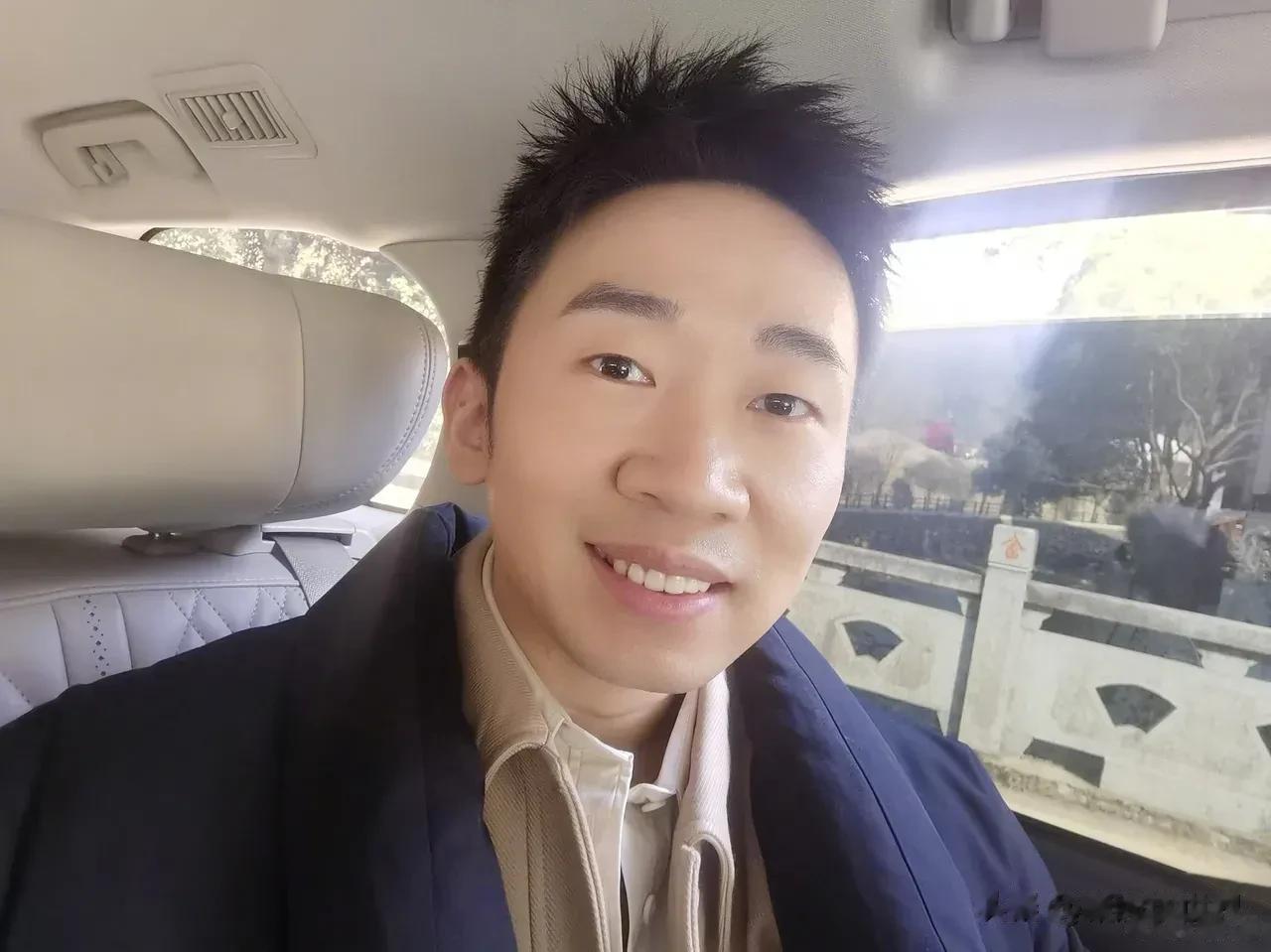 杨迪前脚在直播中透露自己和谈了