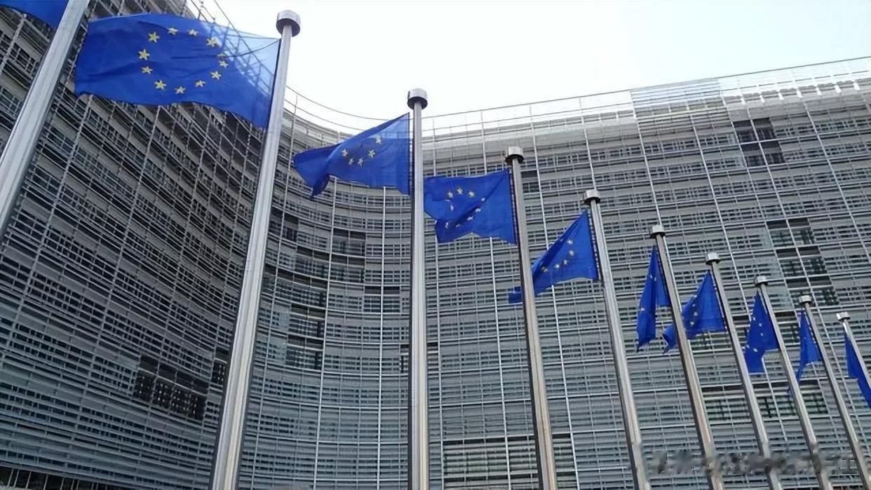 目标取代俄罗斯？美议员不小心说了真话，拉夫罗夫：俄罗斯将报复

来源:海峡快讯
