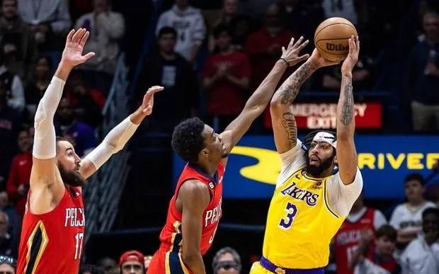 浓眉35分赢下卡位赛 输尼克斯主动揽责

NBA常规赛，湖人以123比108客场