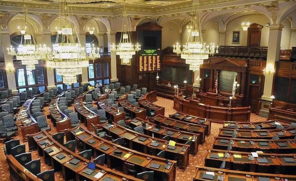 美国通过的《台湾冲突阻遏法》其实没什么卵用，只是在帮中国查处贪官。阻遏法中规定一