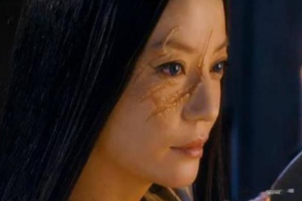 剧中毁容的女星，前3位真实，最后一位确定不是锦上添花吗？
哈喽大家好啊，我是你们