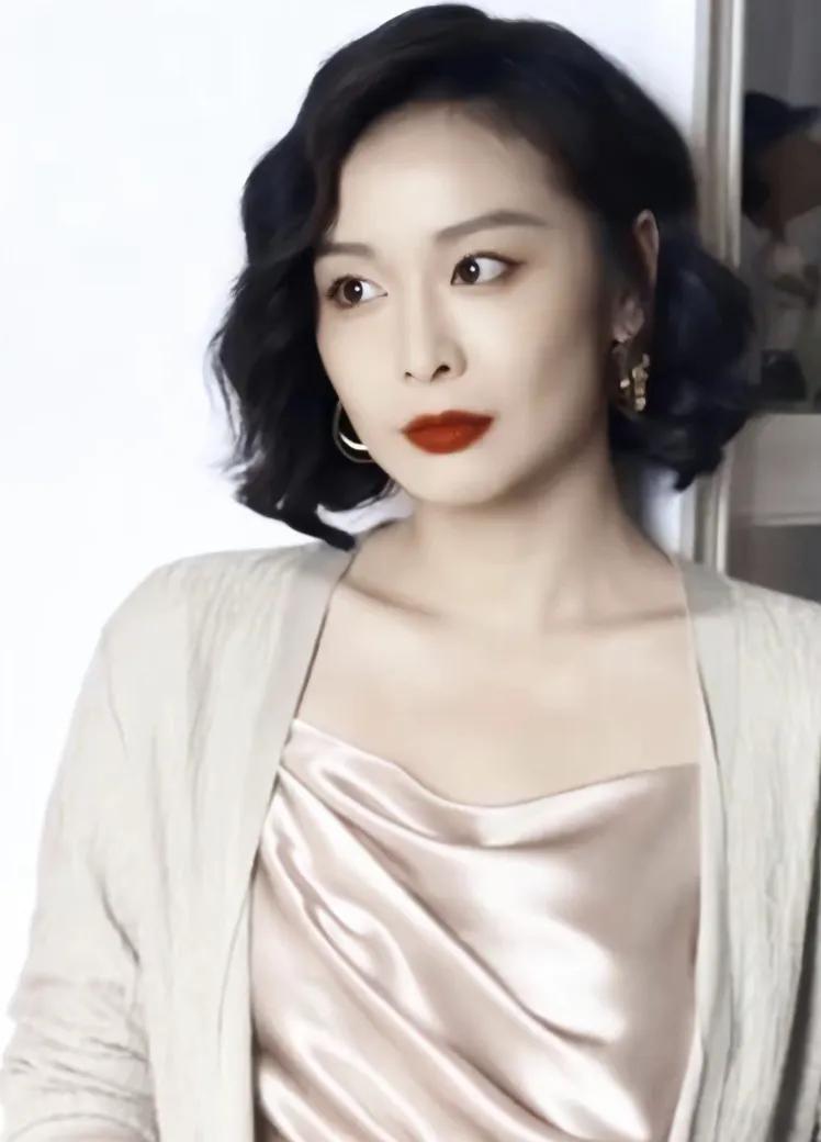 高叶：10年的演艺生涯无人问津，如今一声大嫂天下便知，随着《狂飙》的一夜爆火，剧