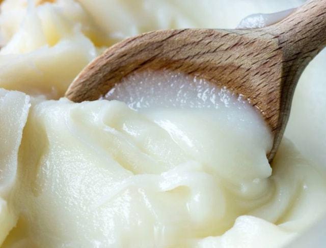 【一勺猪油竟然能治疗十几种病】一勺猪油等于十副药猪油是一种饱和高级脂肪酸甘油酯，