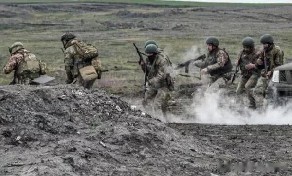 乌军召集20万人反攻，普里戈津忧心忡忡，俄军能挺住吗？

来源:铁血观世界

近