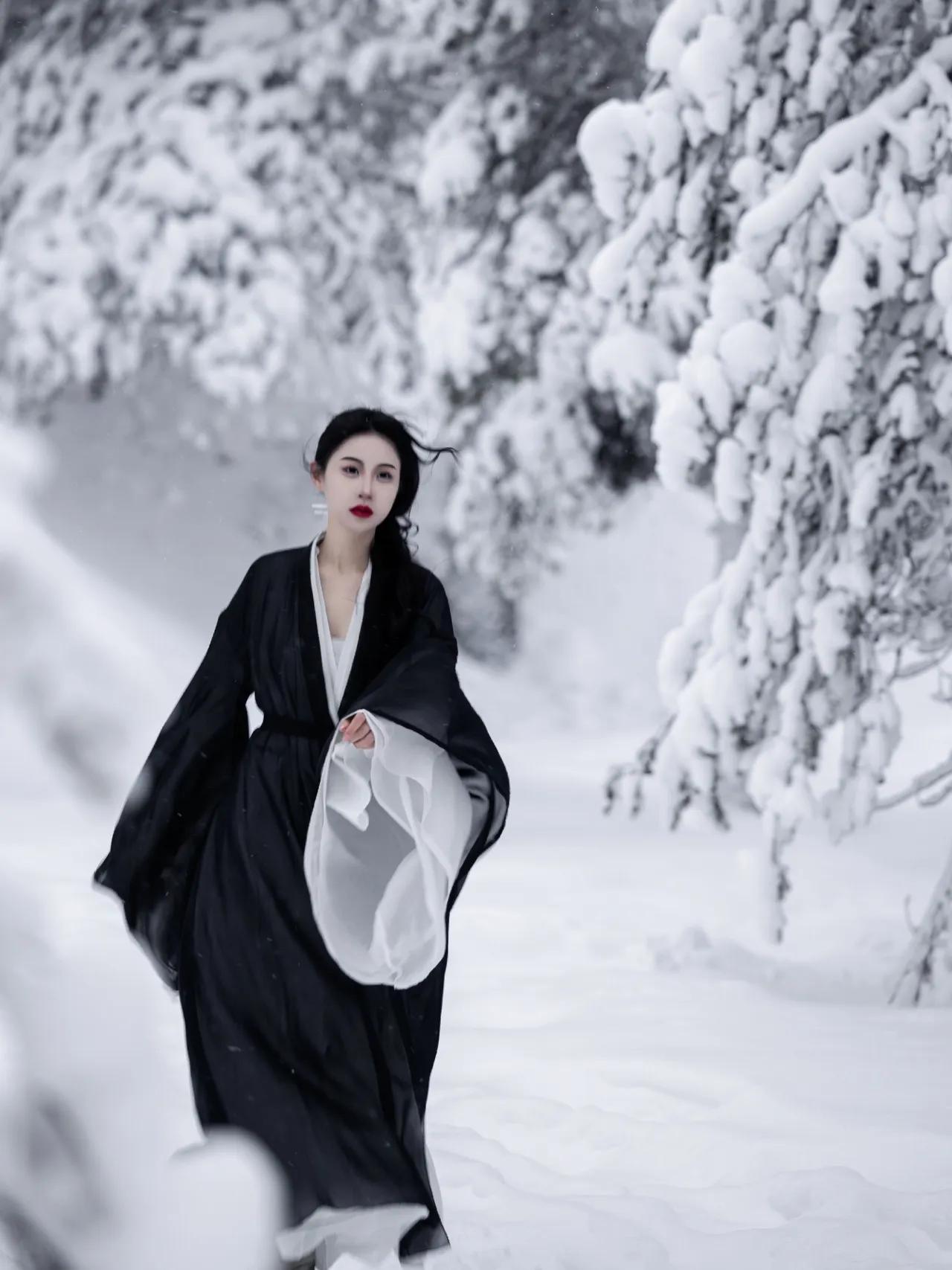“北山的风吹不到南山尾”|||雪景和清冷破碎感真的超级搭