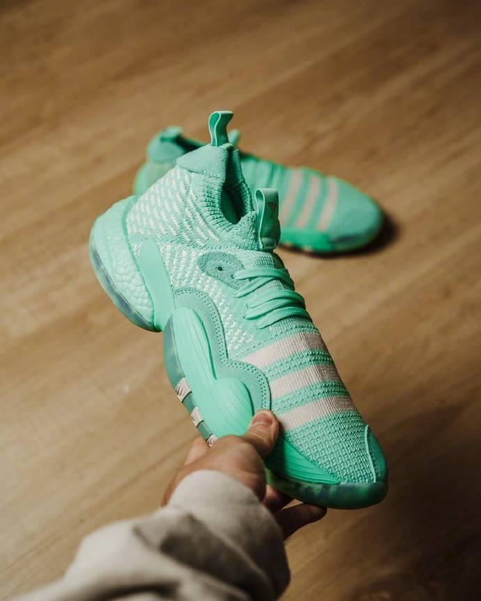 adidas Trae Young 2 "Green Mint"，是春天的颜色
