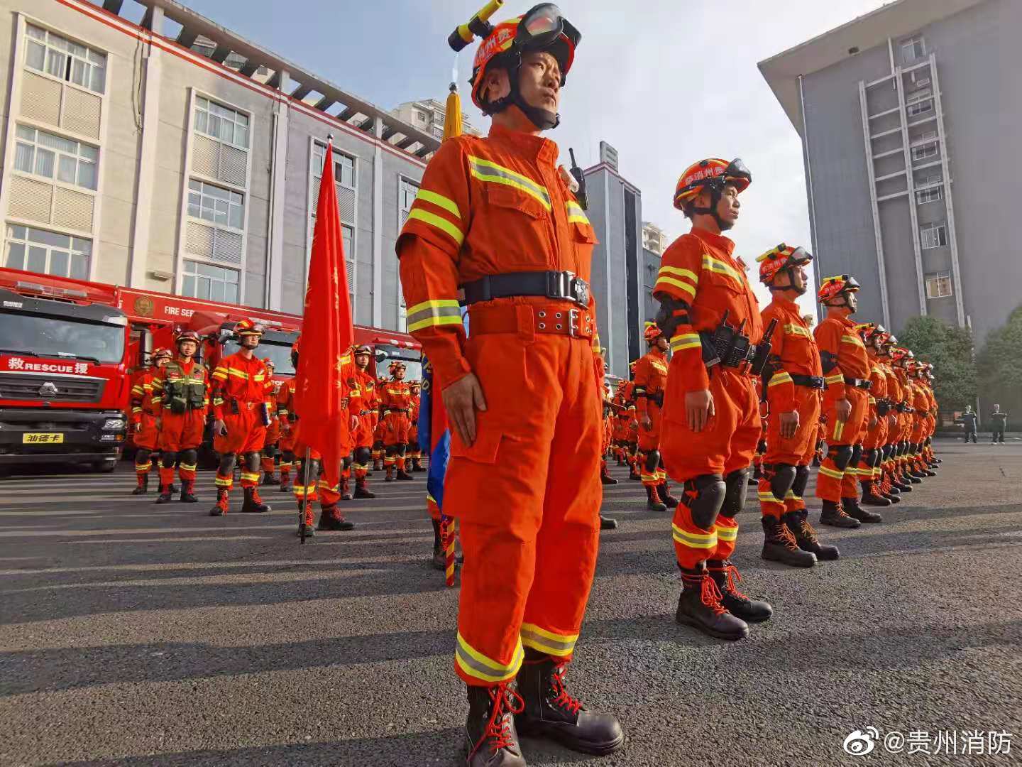 带上好心情开启新的一周吧。周一