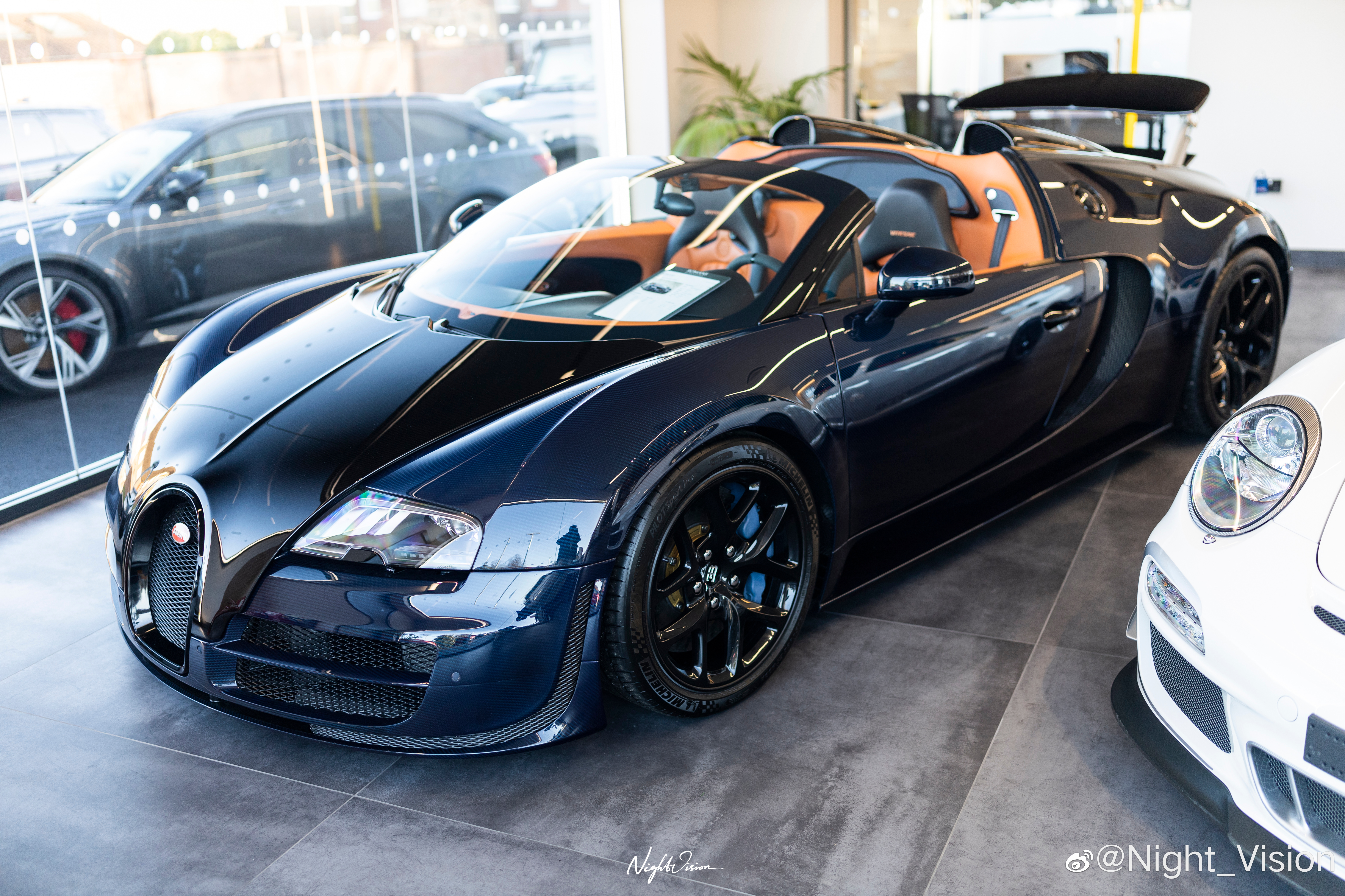 #侠记八拍[超话]##cars01豪车拍[超话]# Bugatti Veyron