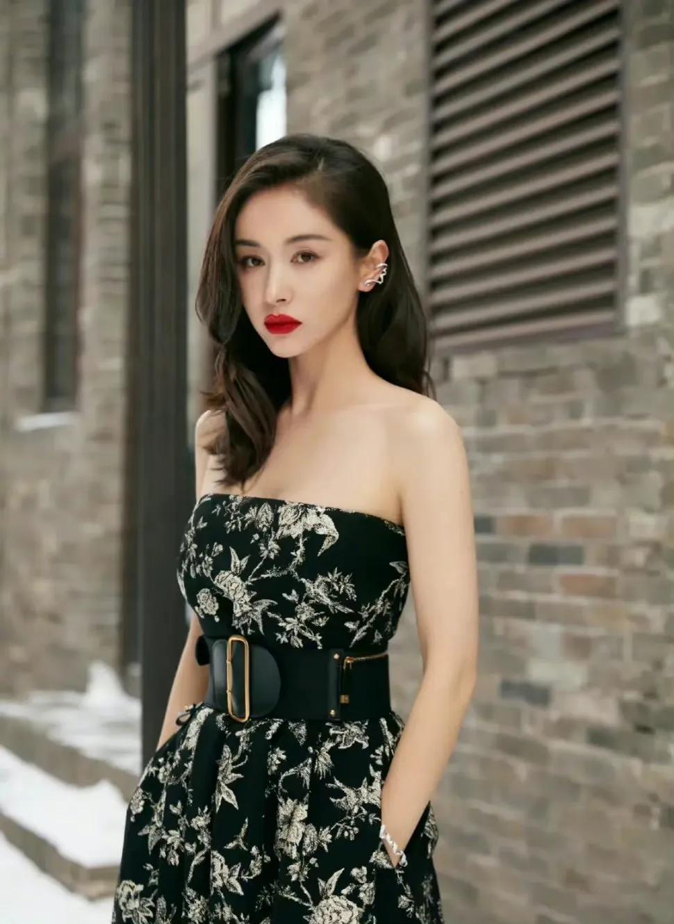 王子文真的是用生命在营业啊，这