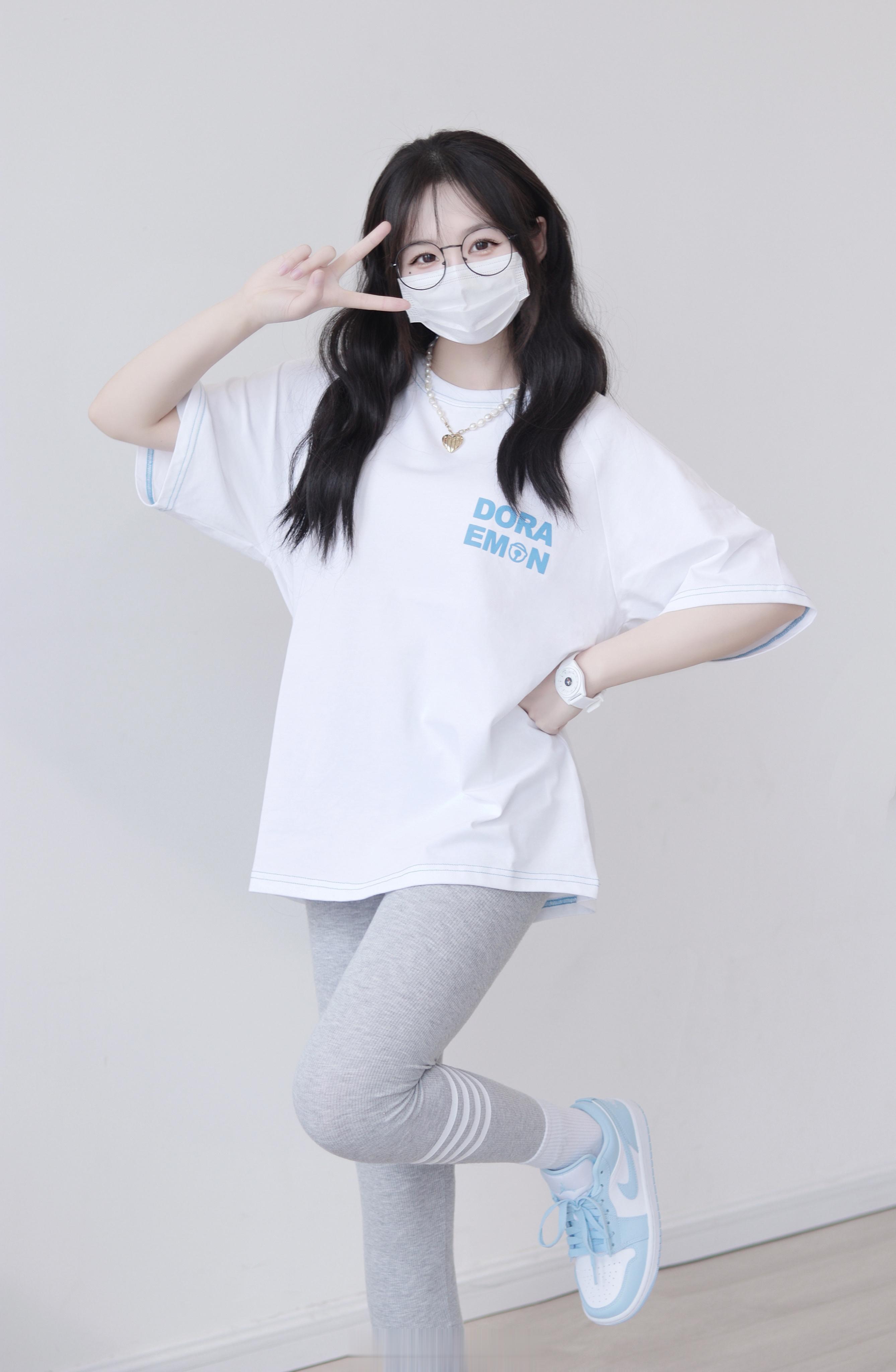 今天是小美 目标迷倒小帅 ​​​